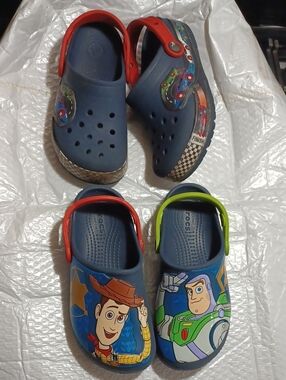 Bundle Of 2 Crocs For Kids Size J2